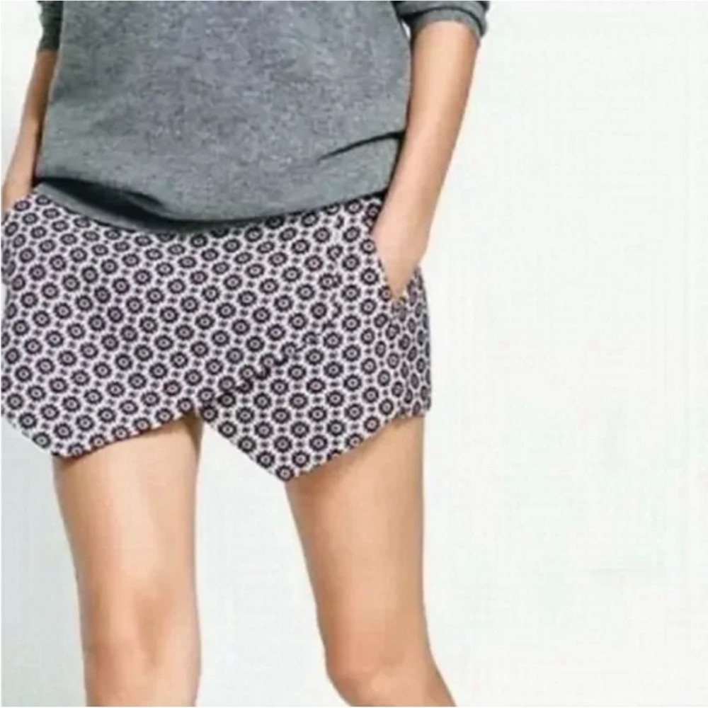 Zara jacquard envelope skort L
